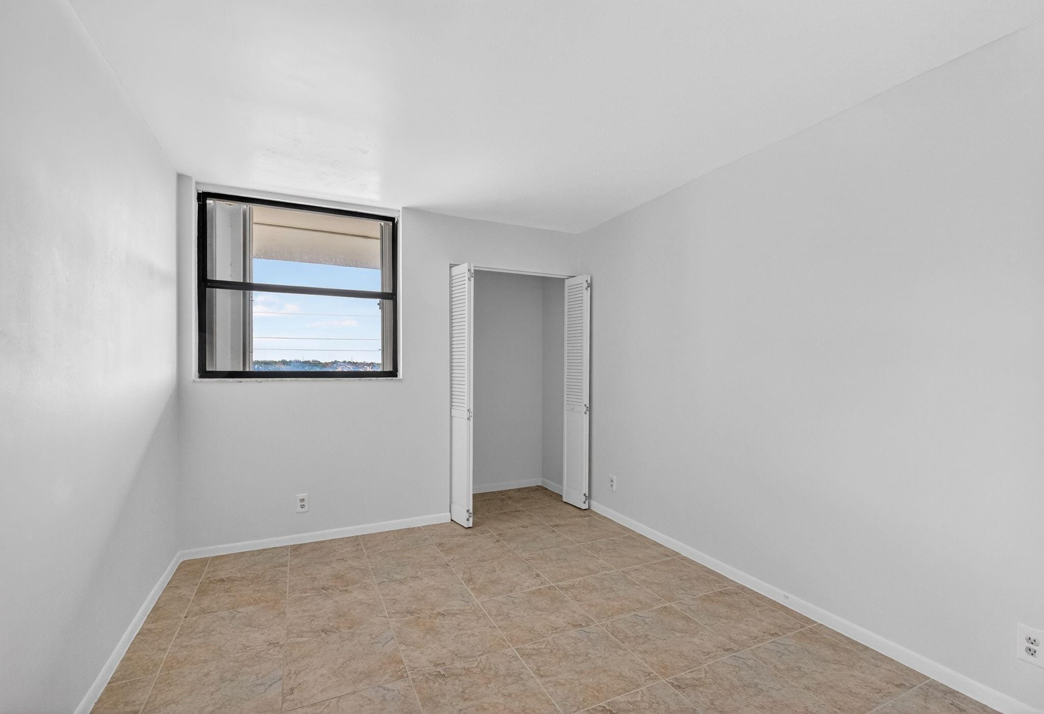 117 Lake Emerald Drive 408