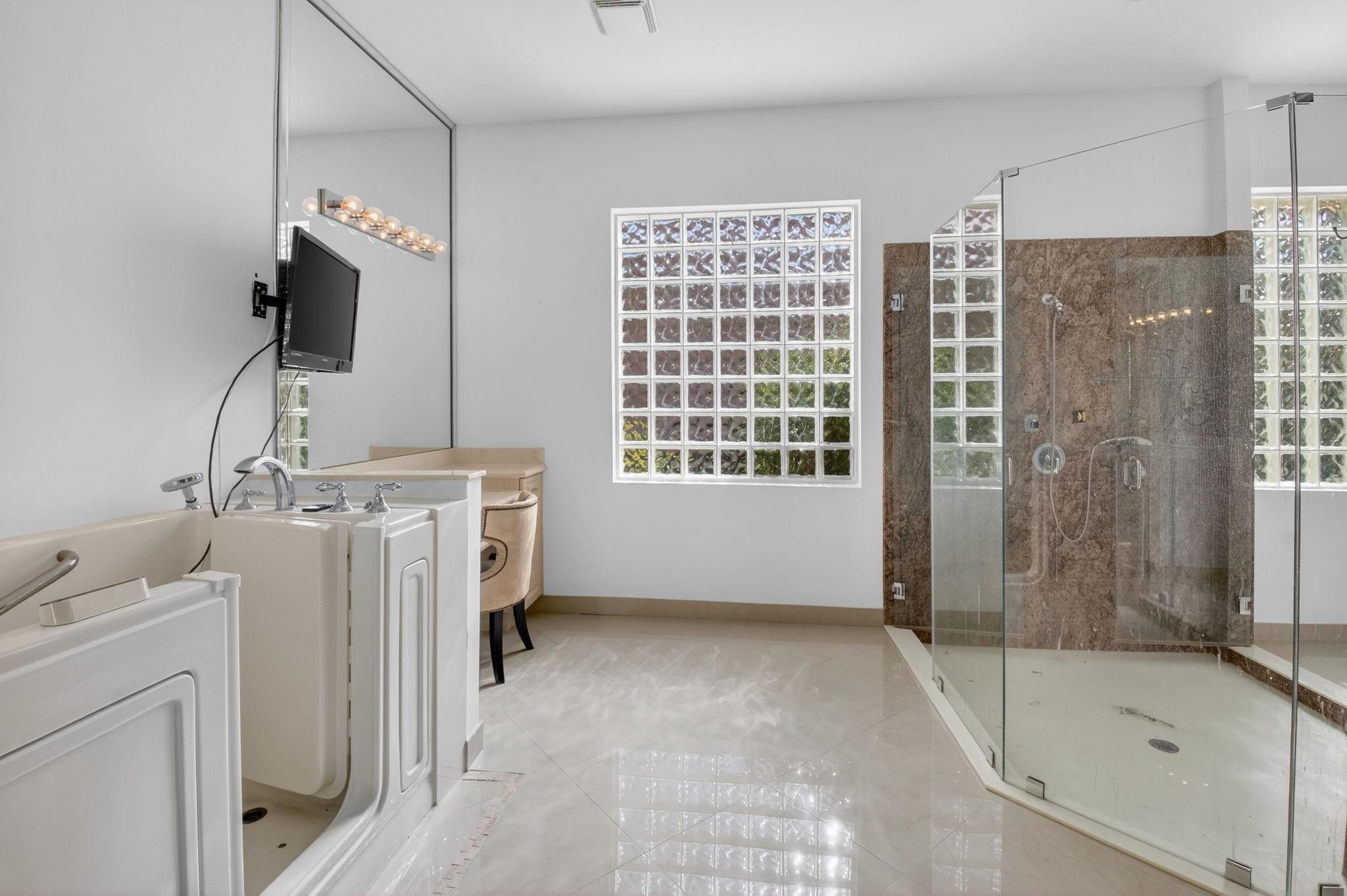 6940 Balboa Island Court