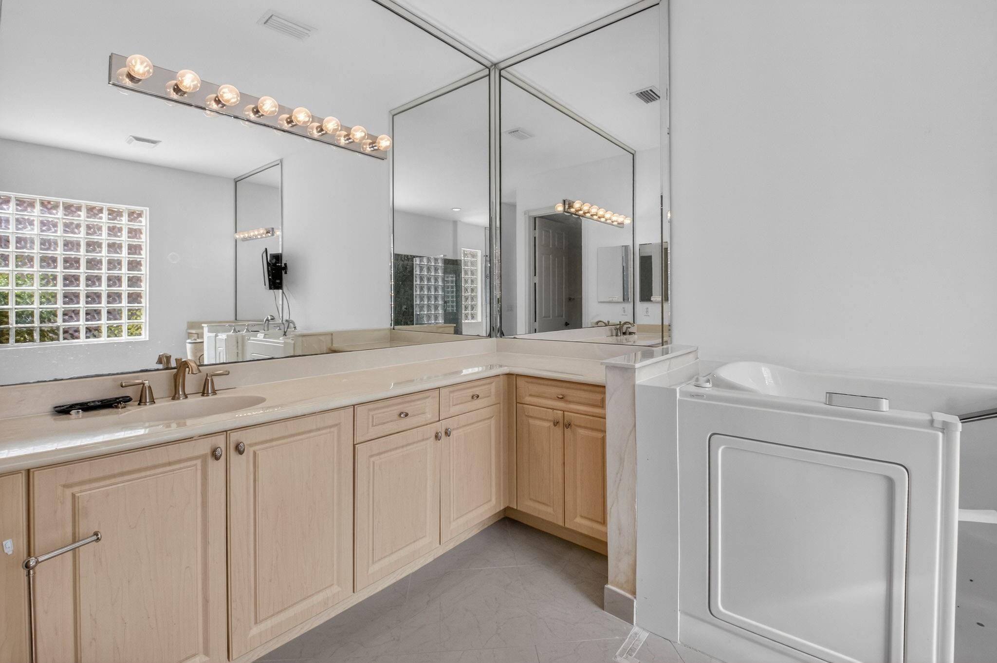 6940 Balboa Island Court