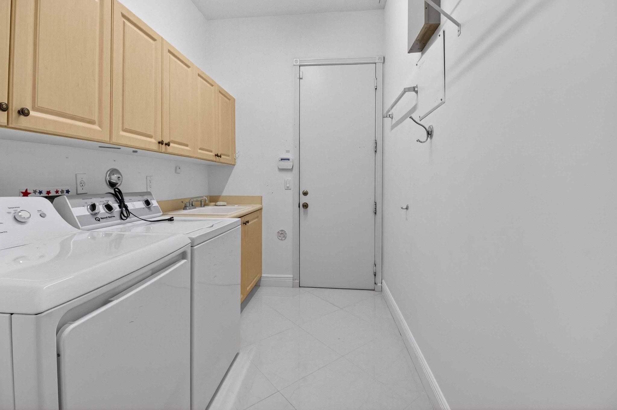 6940 Balboa Island Court