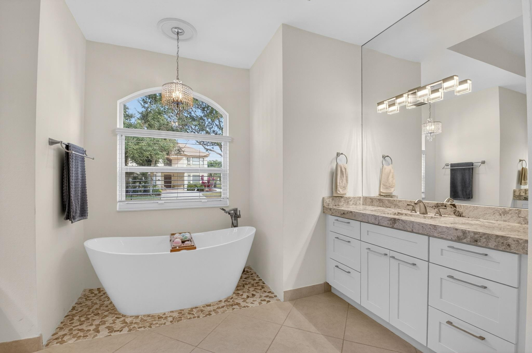 10078 Lexington Estates Boulevard