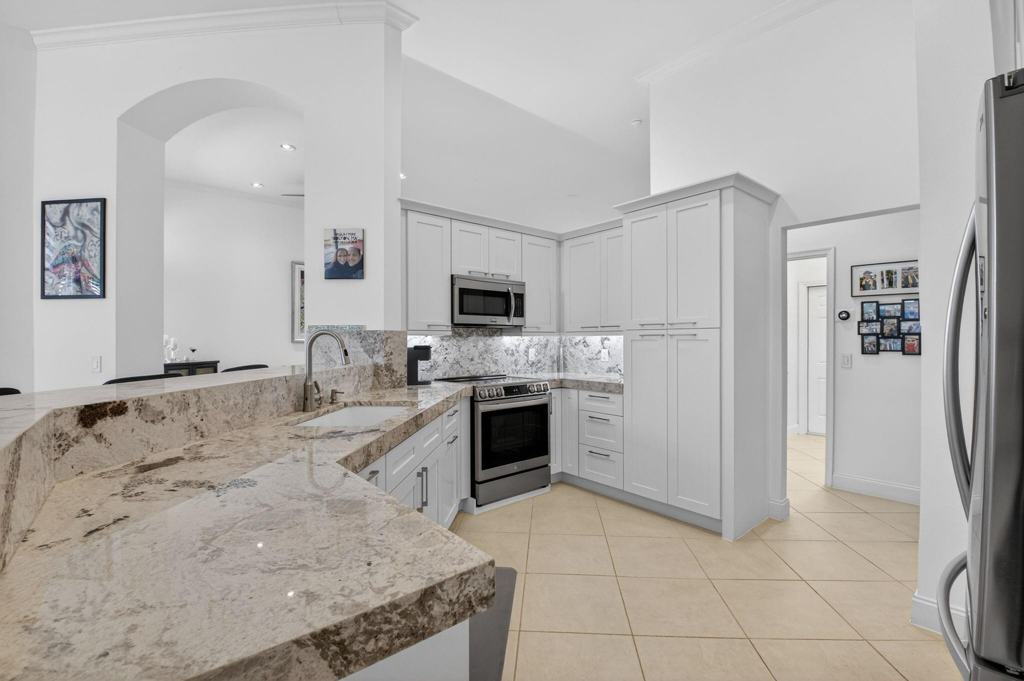 10078 Lexington Estates Boulevard