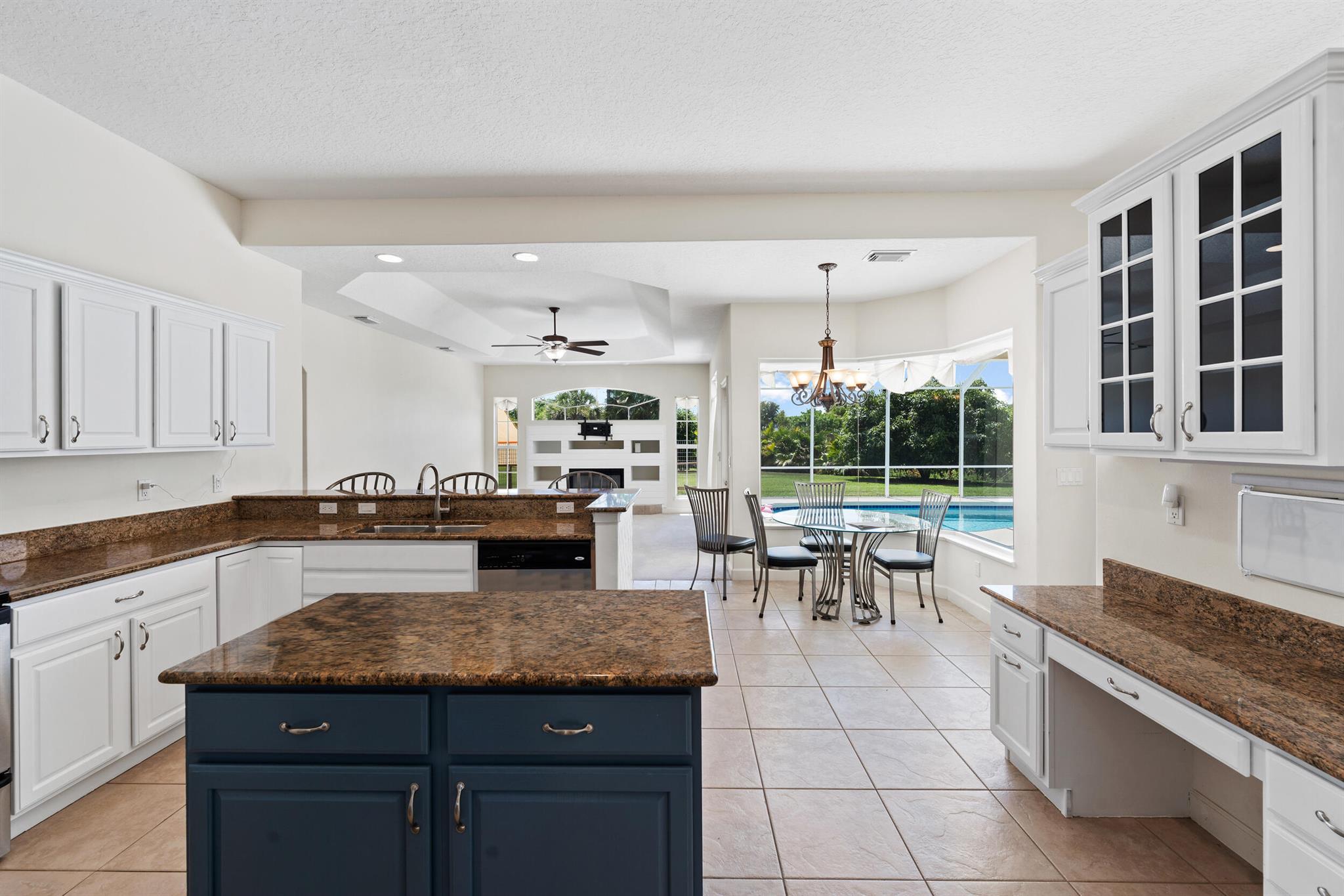 602 SW Pueblo Terrace