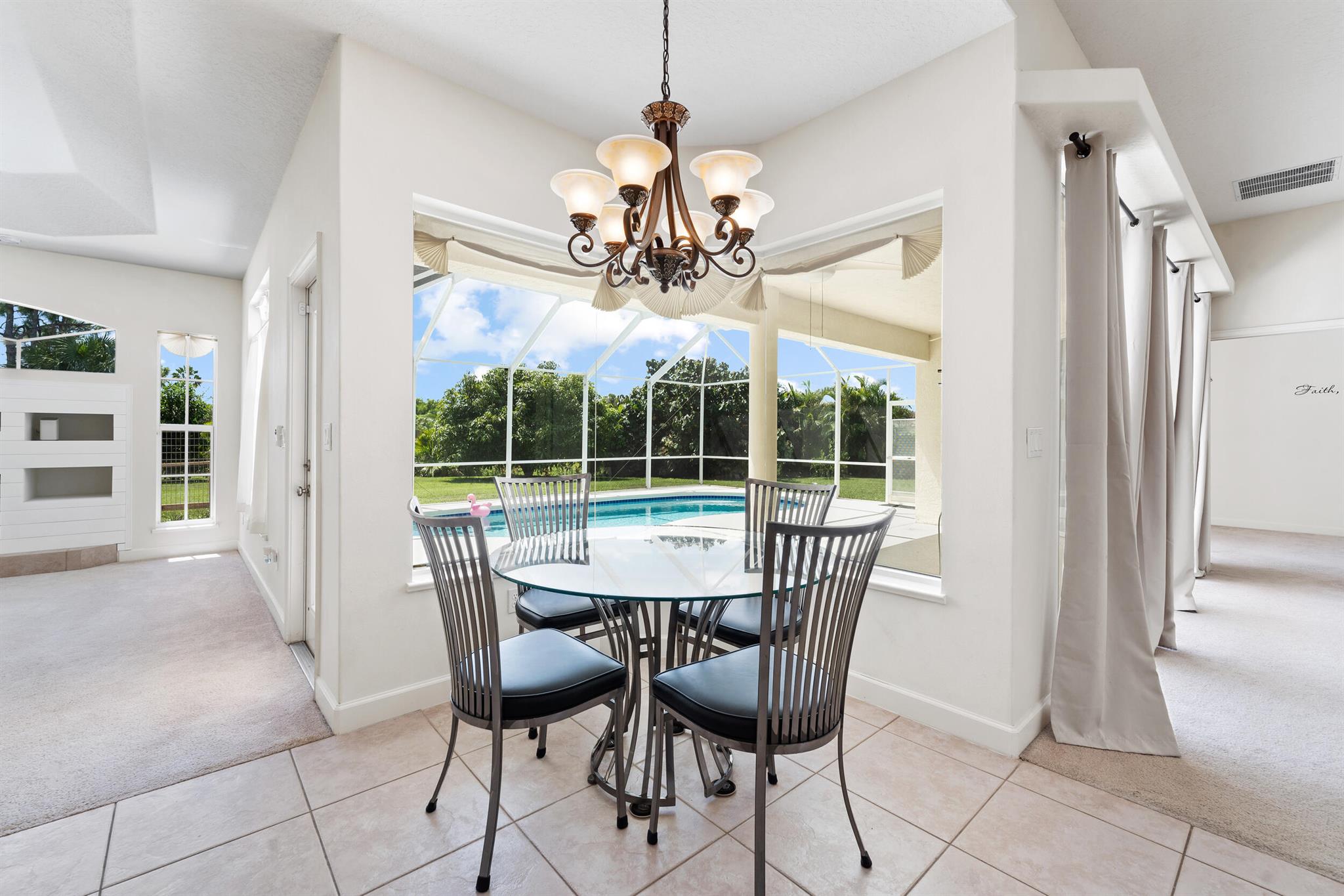 602 SW Pueblo Terrace