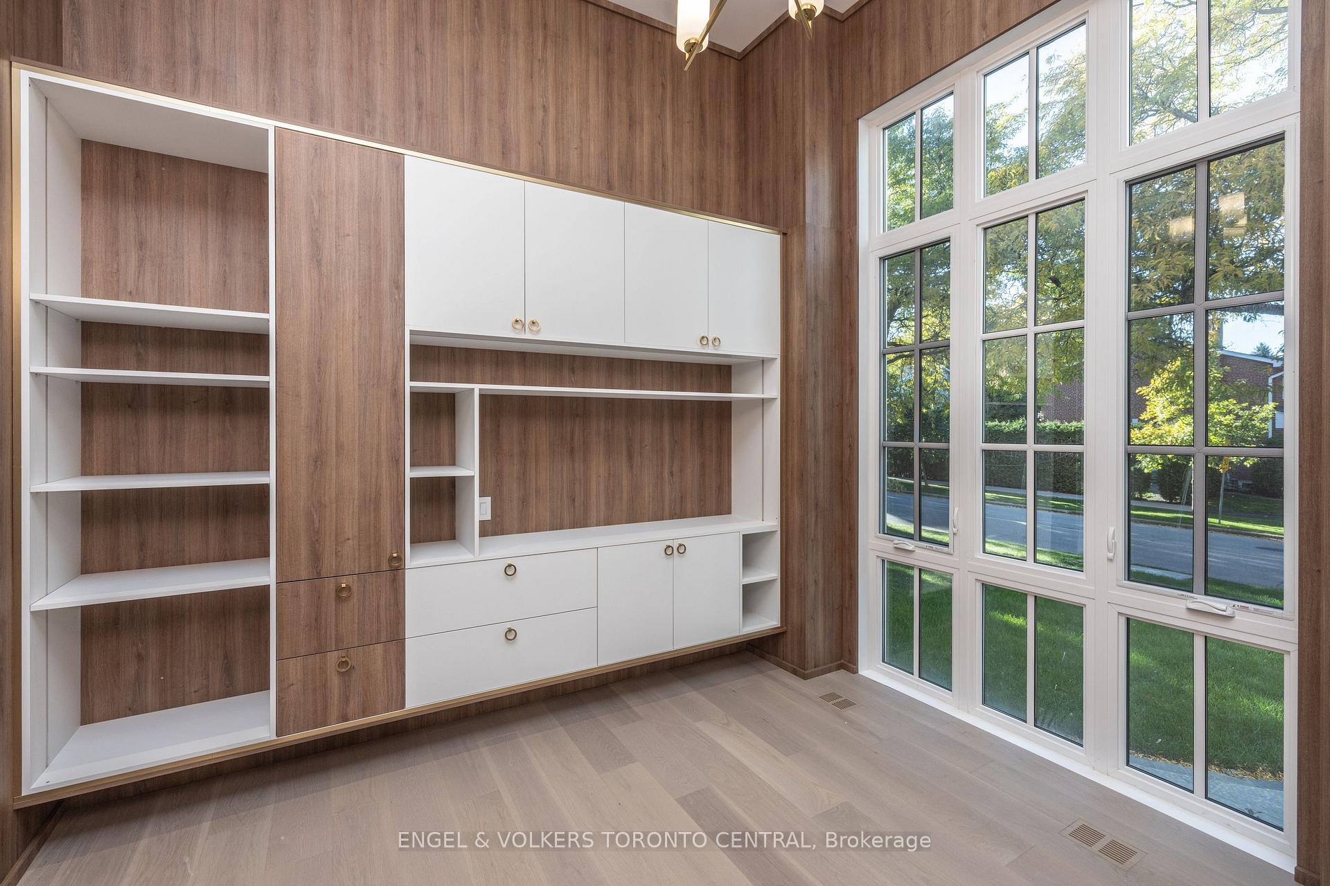 47 Danville Drive, Toronto C12, ON M2P 1J2, Toronto C12 ON, M2P 1J2