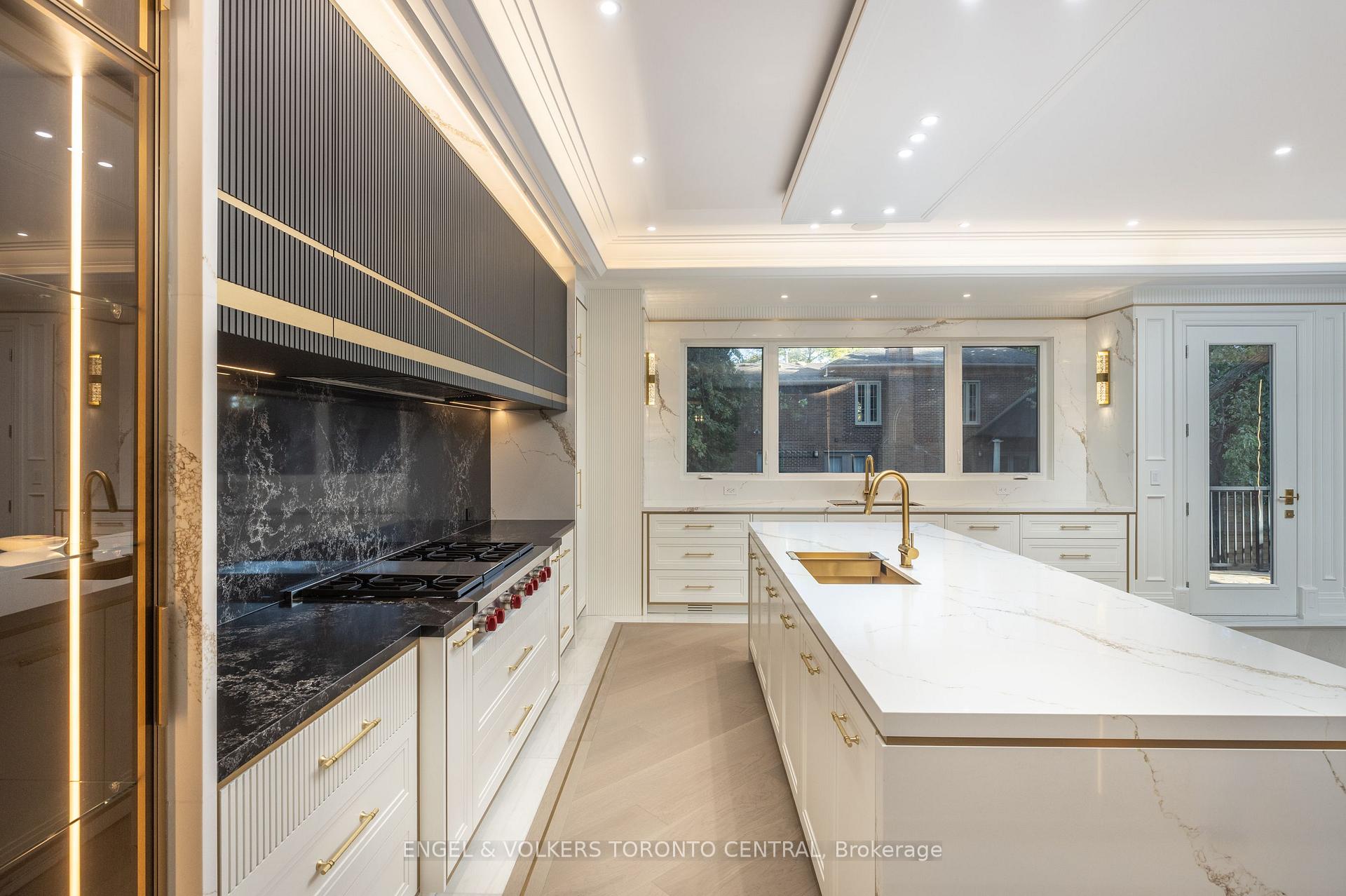 47 Danville Drive, Toronto C12, ON M2P 1J2, Toronto C12 ON, M2P 1J2