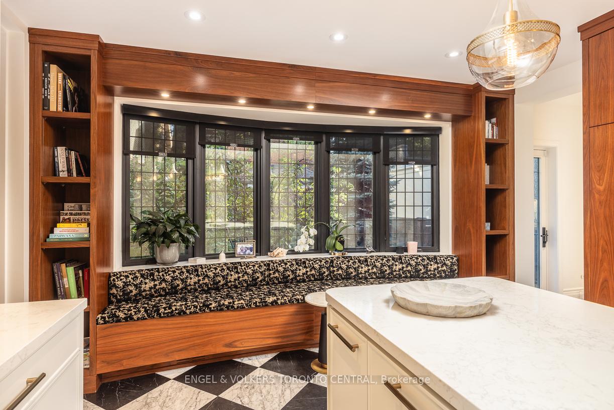 1 Bryce Avenue, Toronto C02, ON M4V 2B3, Toronto C02 ON, M4V 2B3