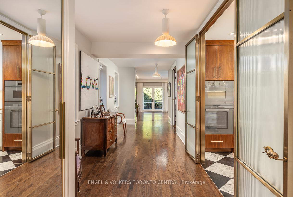 1 Bryce Avenue, Toronto C02, ON M4V 2B3, Toronto C02 ON, M4V 2B3