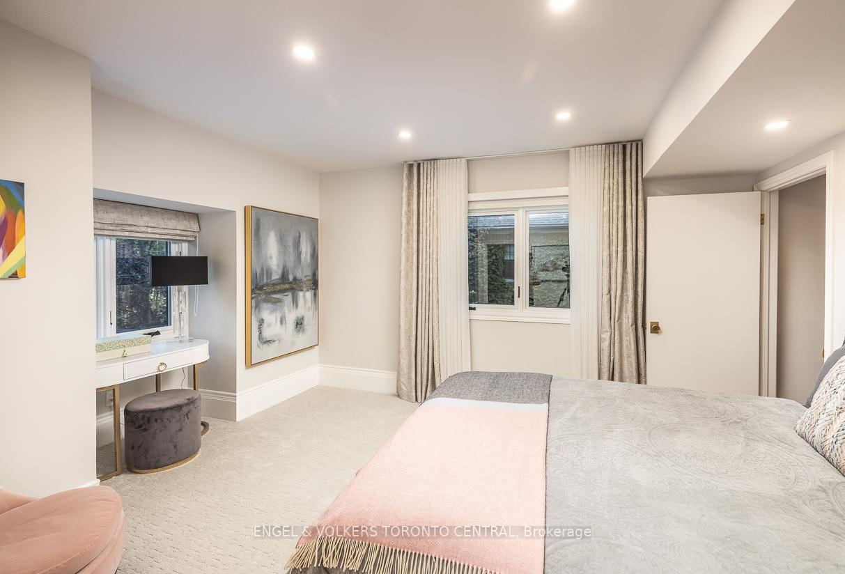 1 Bryce Avenue, Toronto C02, ON M4V 2B3, Toronto C02 ON, M4V 2B3