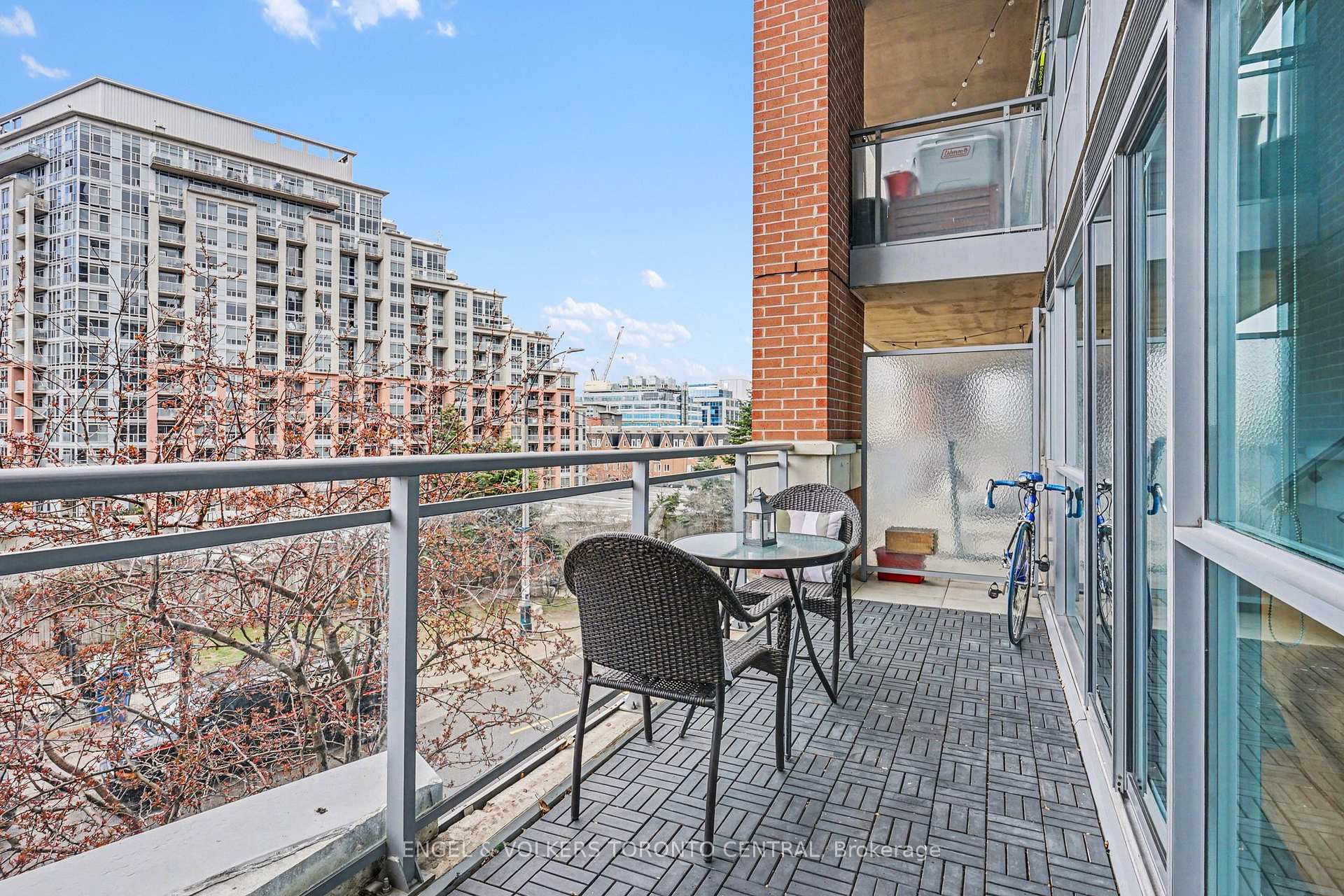 80 Western Battery Road 207