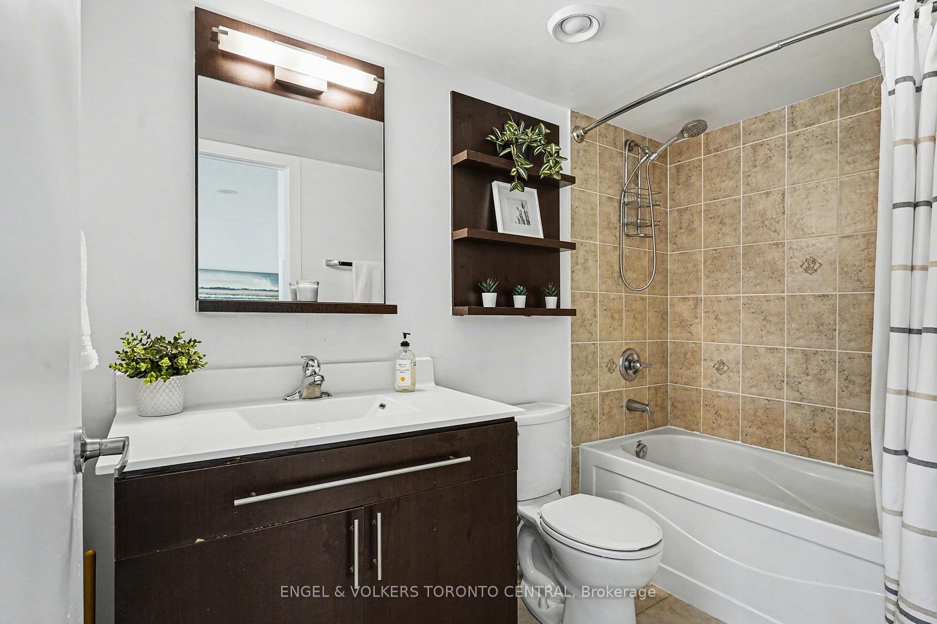 80 Western Battery Road 207