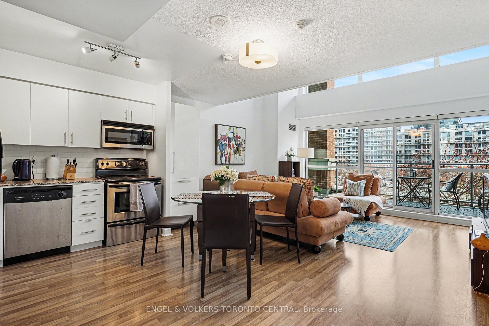 80 Western Battery Road 207