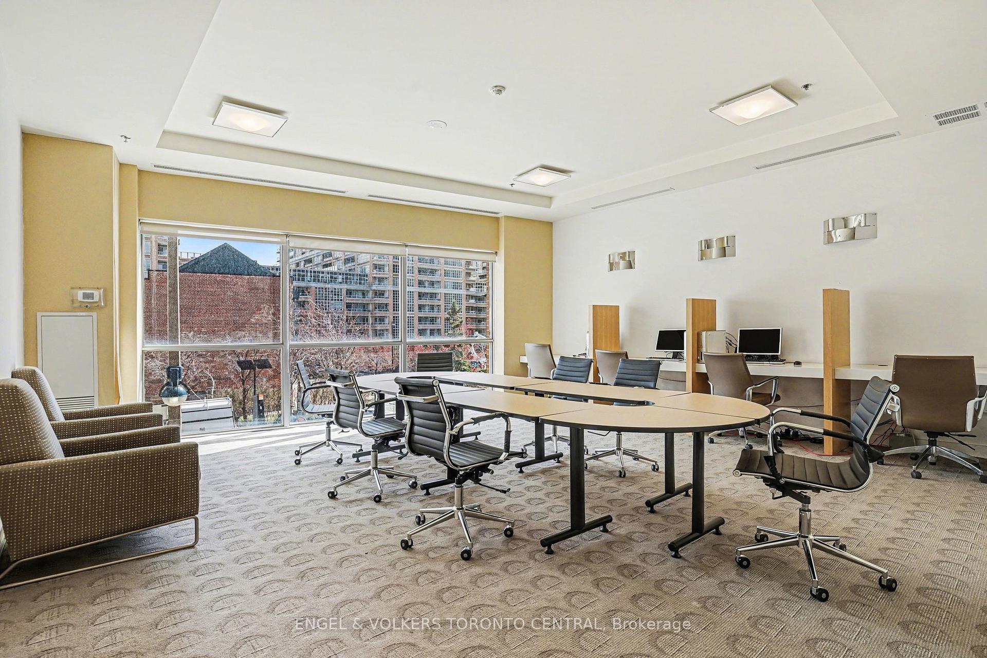 80 Western Battery Road 207