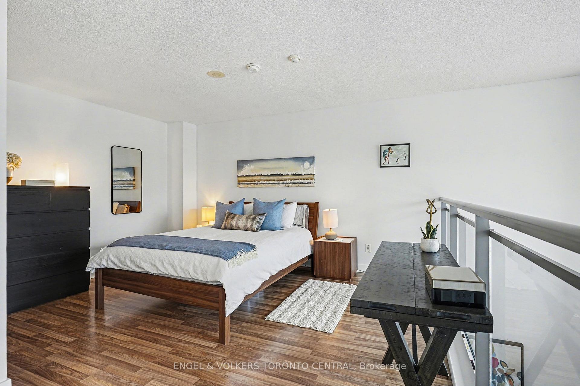 80 Western Battery Road 207