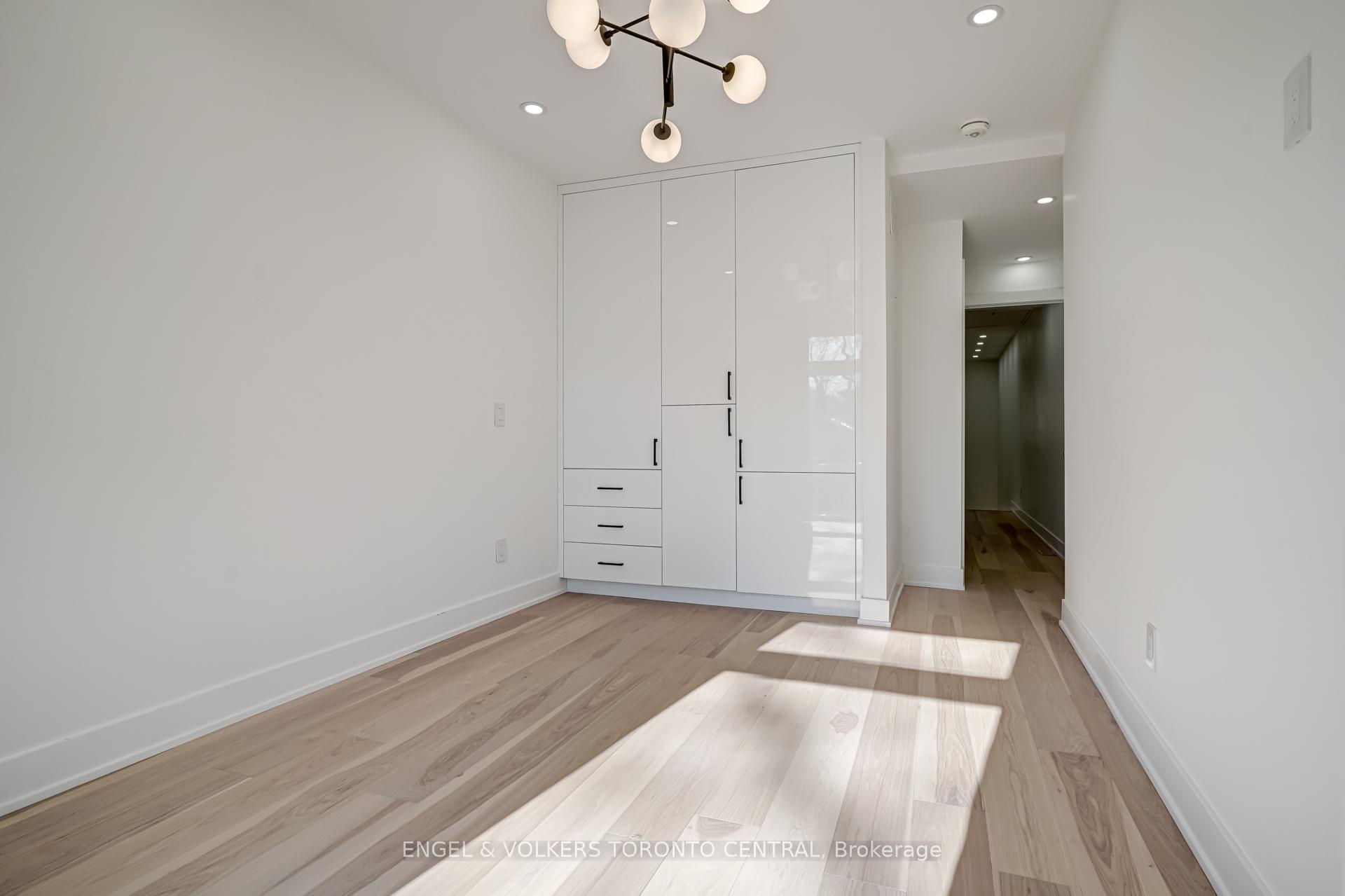 230 Willow Avenue, Toronto