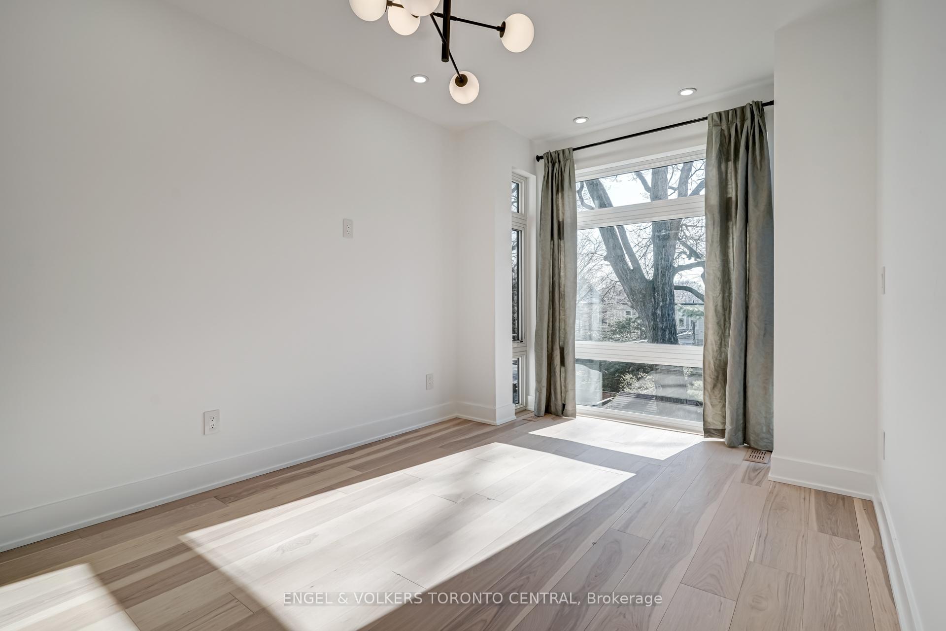 230 Willow Avenue, Toronto