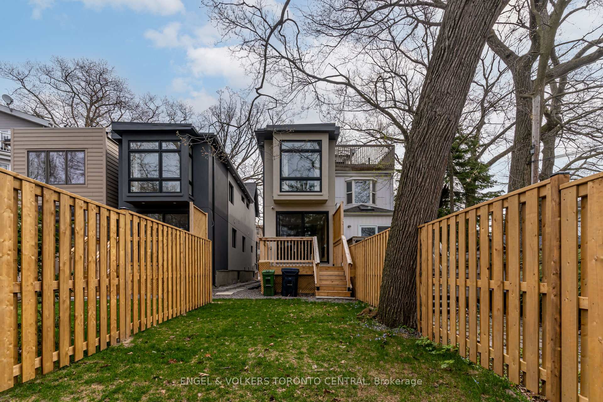 230 Willow Avenue, Toronto