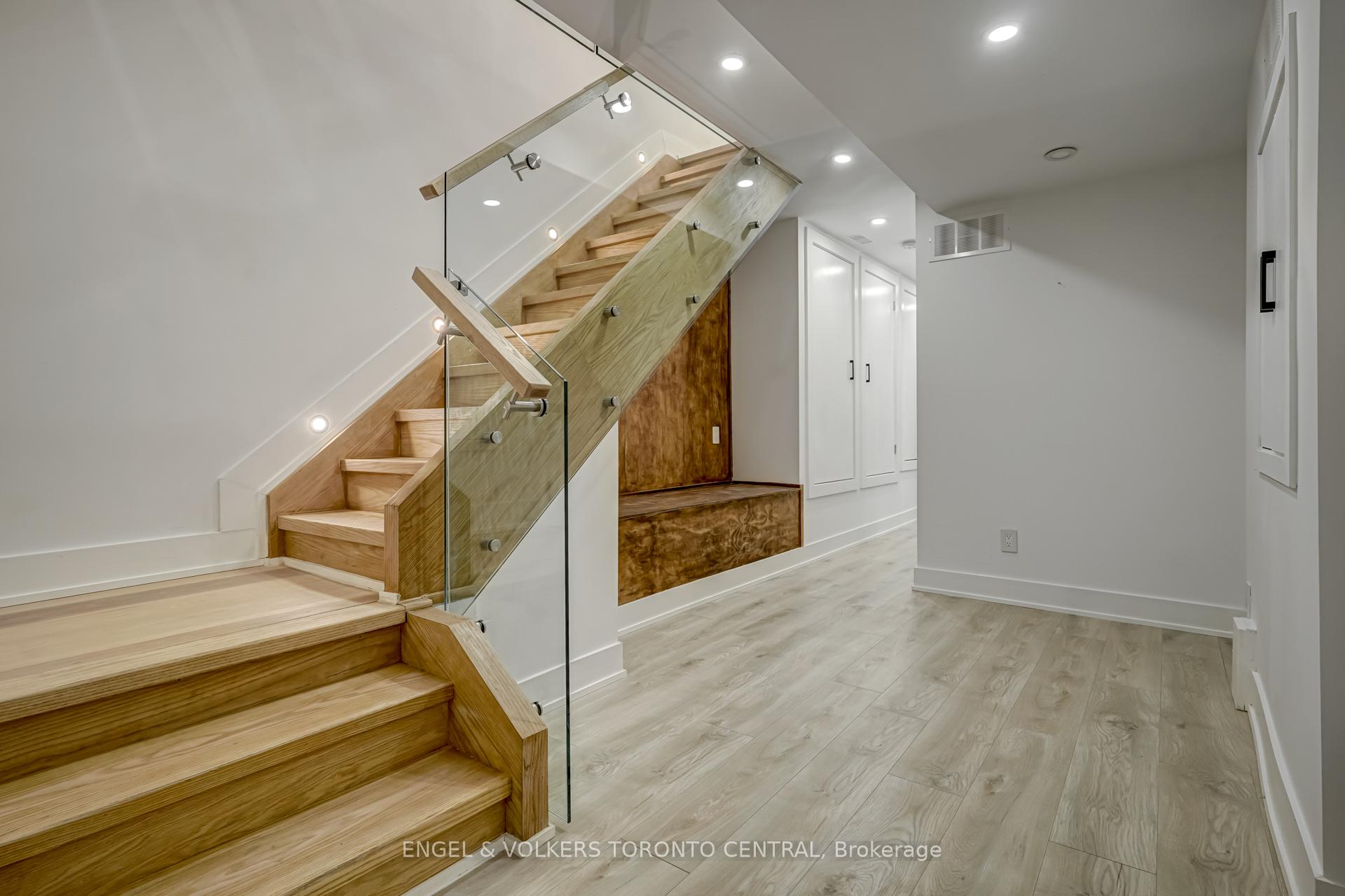 230 Willow Avenue, Toronto