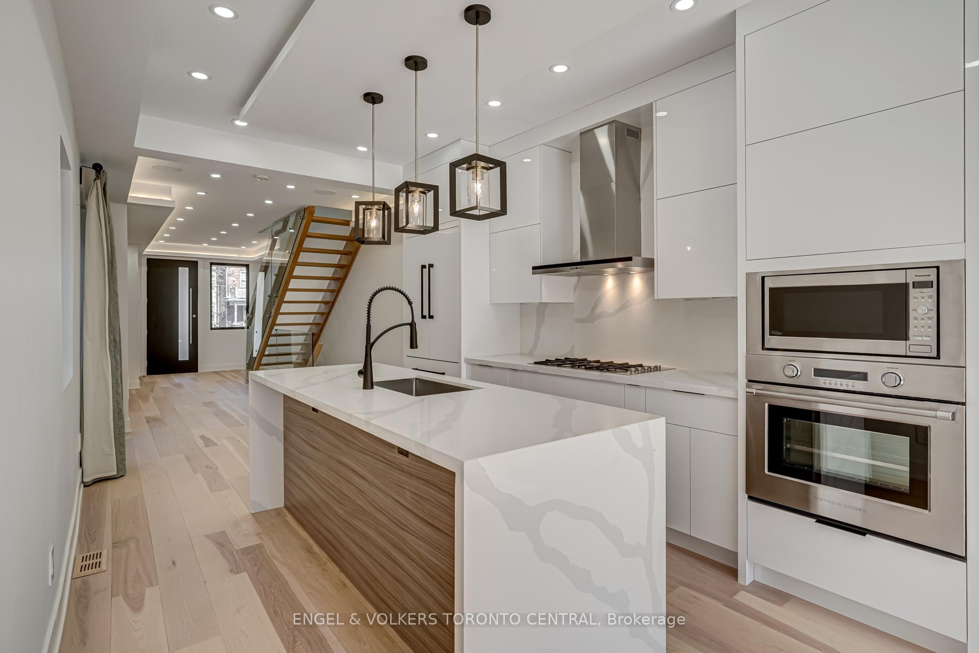 230 Willow Avenue, Toronto