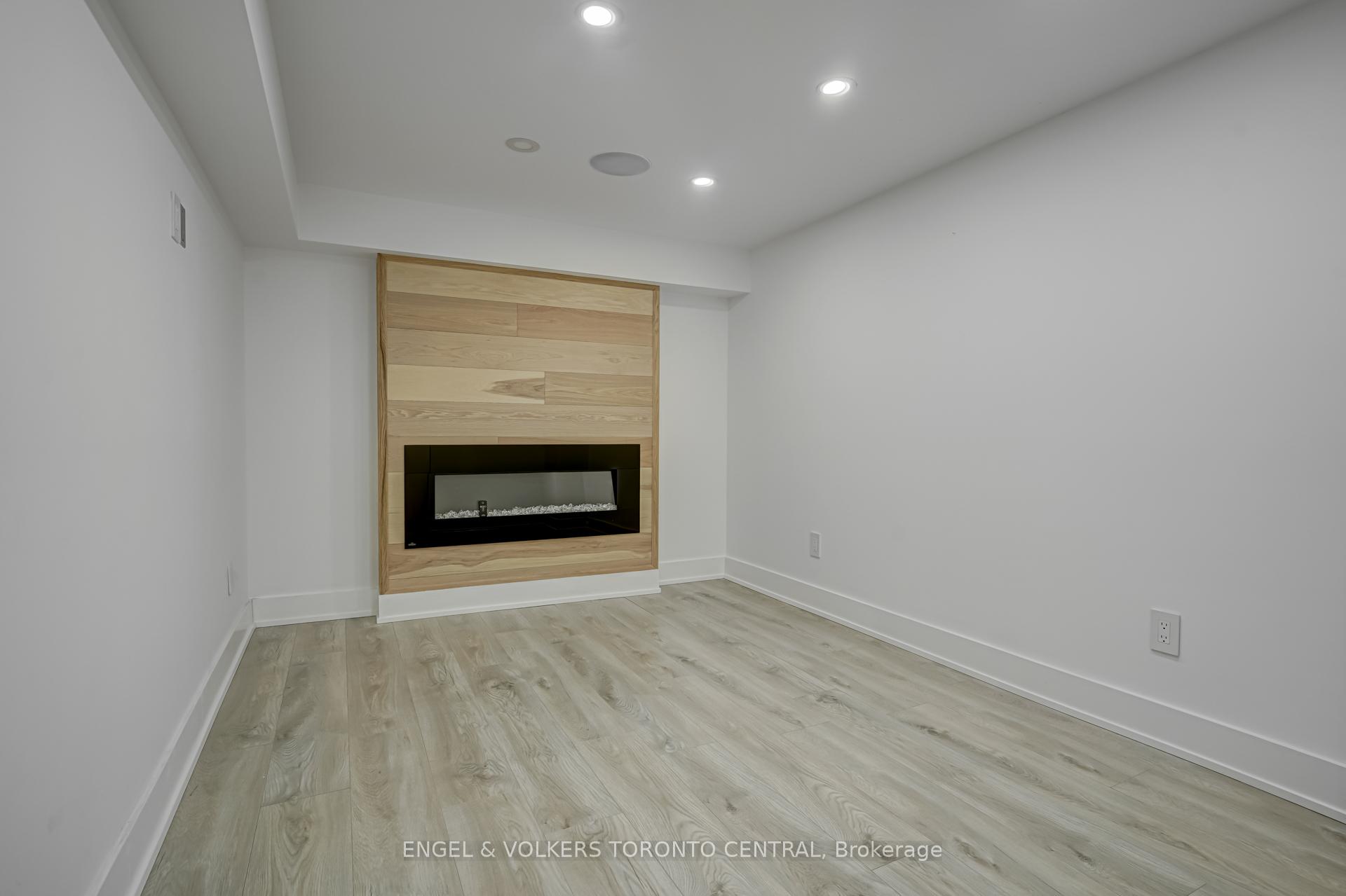 230 Willow Avenue, Toronto