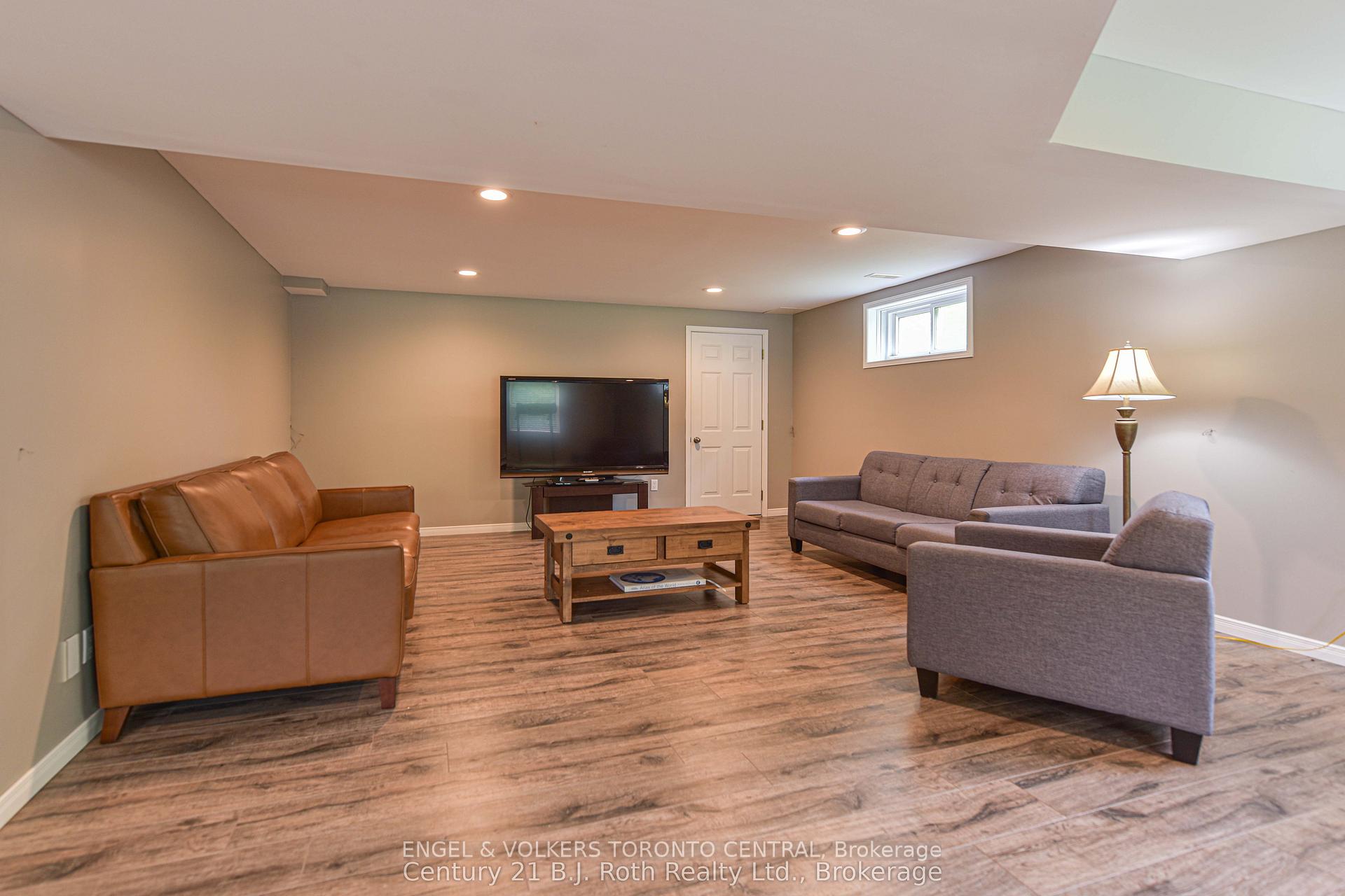 3516 Kirkfield Road