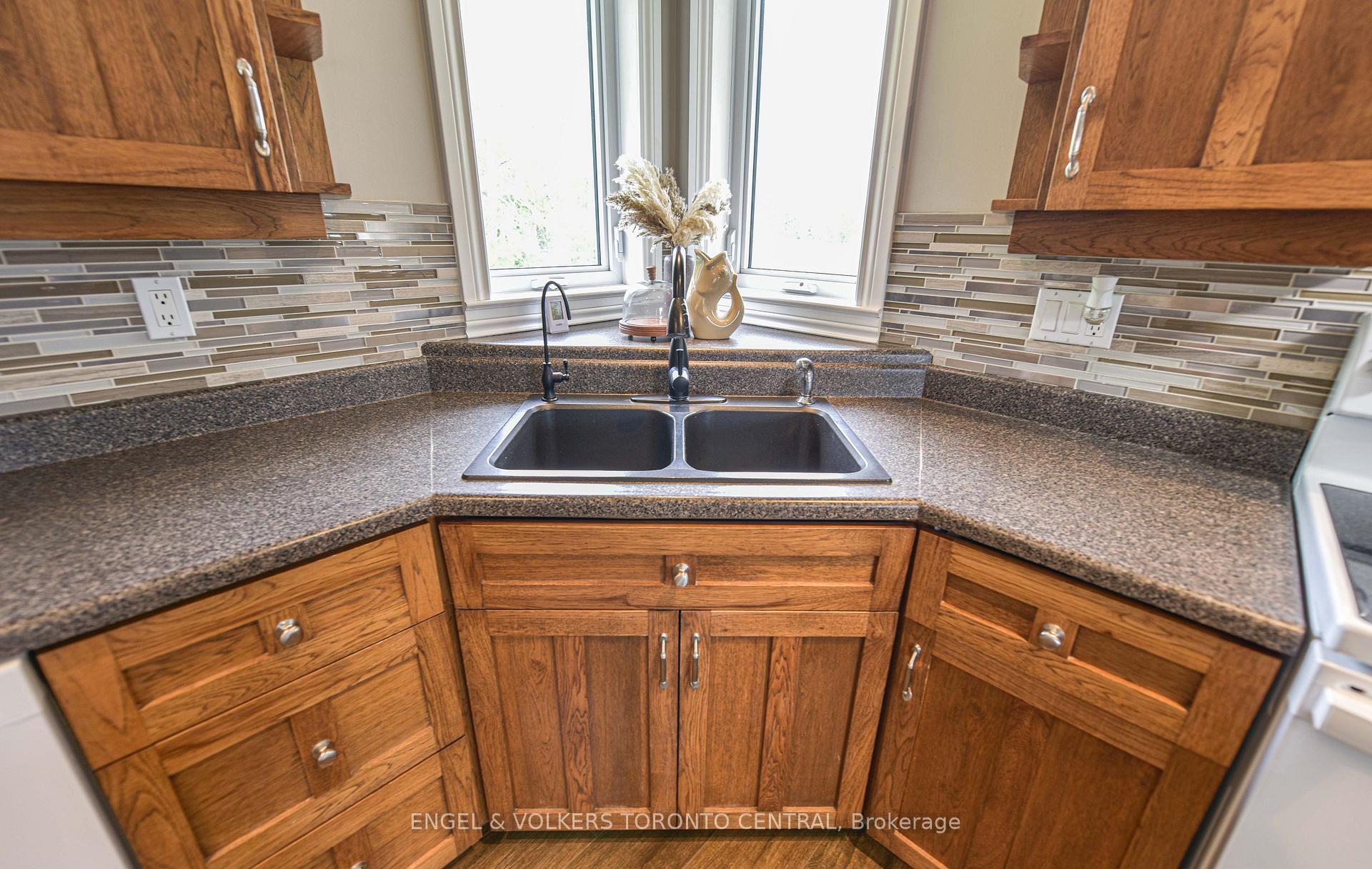 3516 Kirkfield Road
