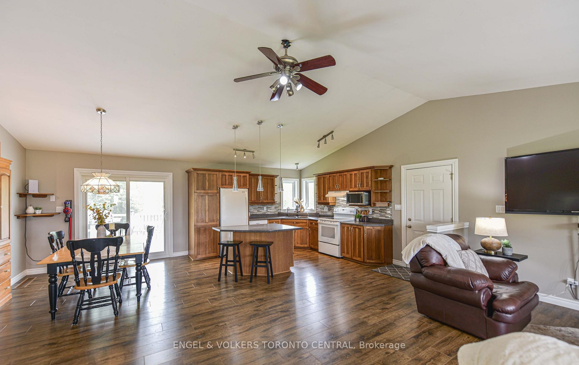 3516 Kirkfield Road