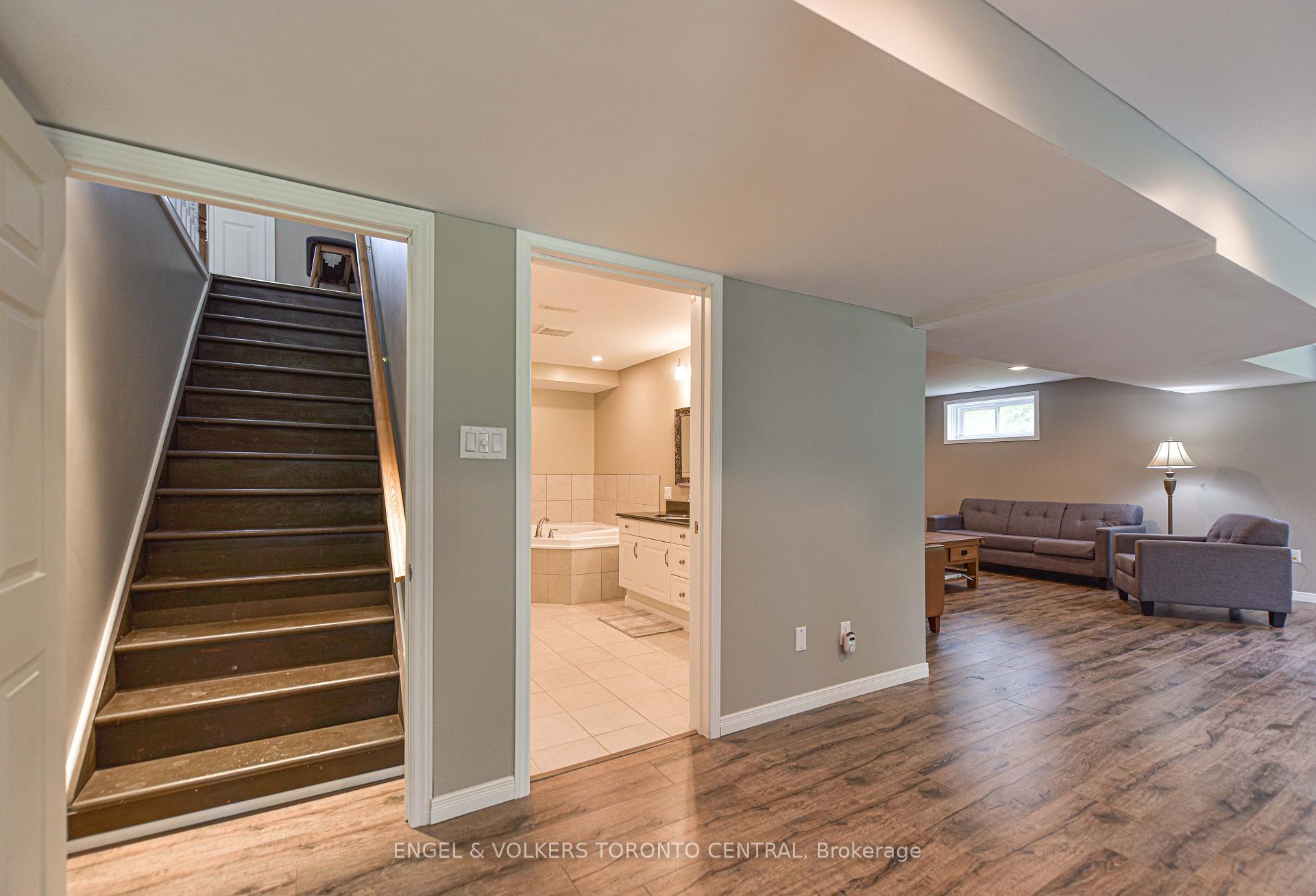 3516 Kirkfield Road