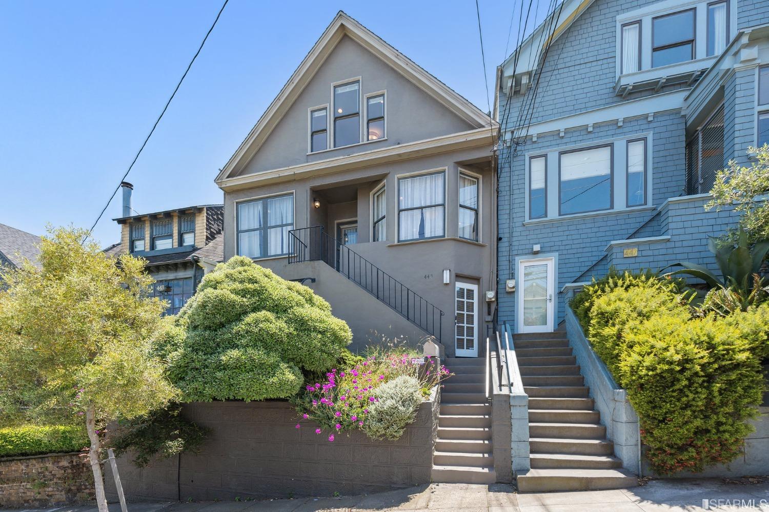 445 Clipper Street