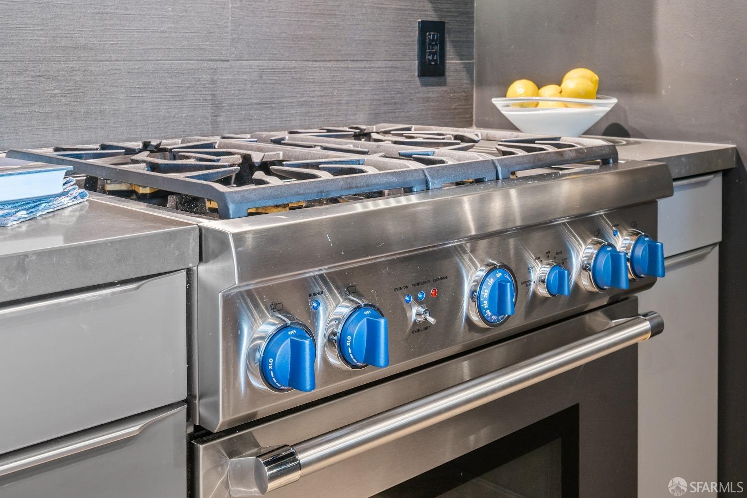 229 Brannan Street # 9G