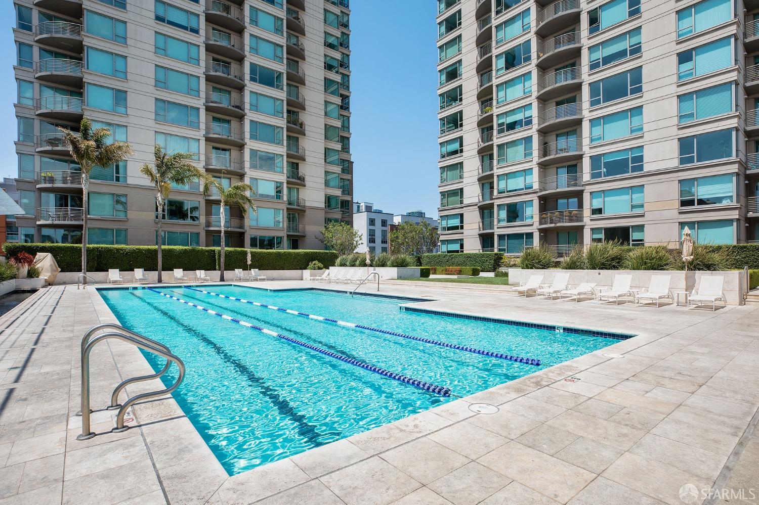 229 Brannan Street # 4J