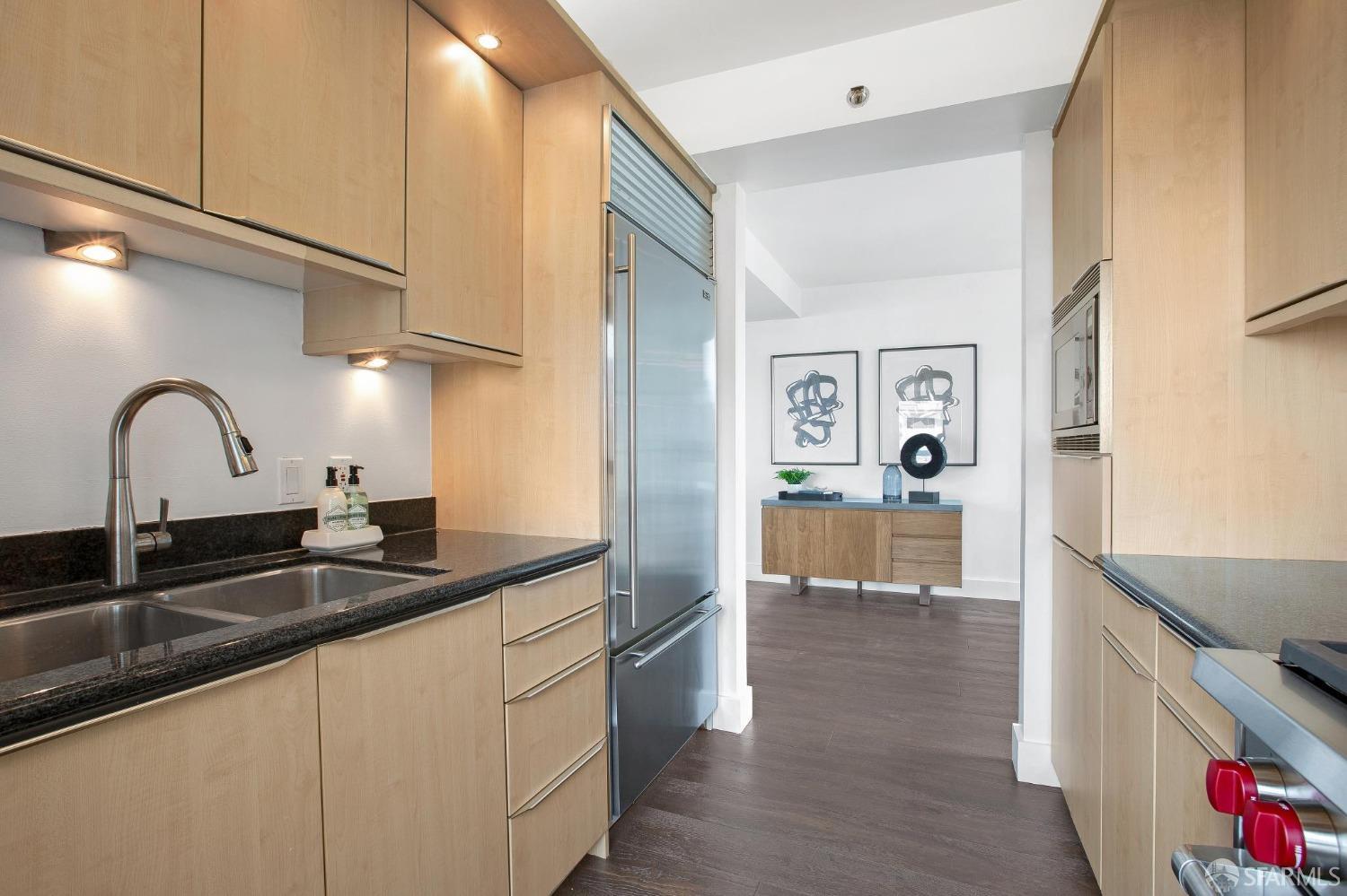 229 Brannan Street # 4J