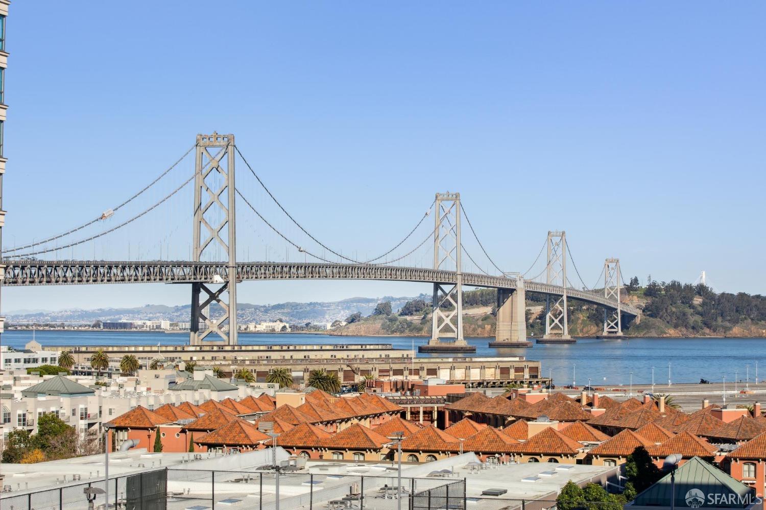 72 Townsend Street # 902