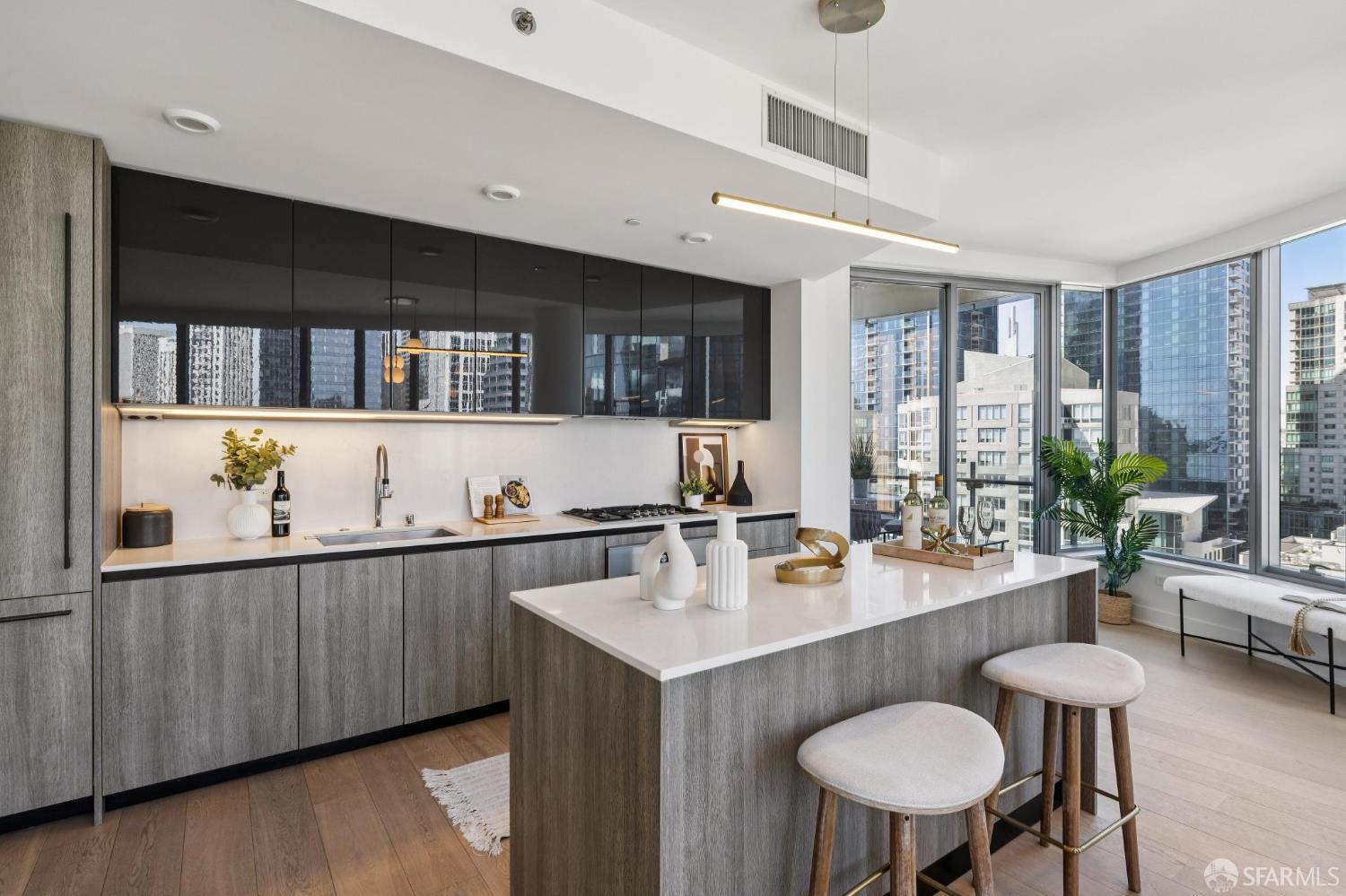 338 Main Street # 19G