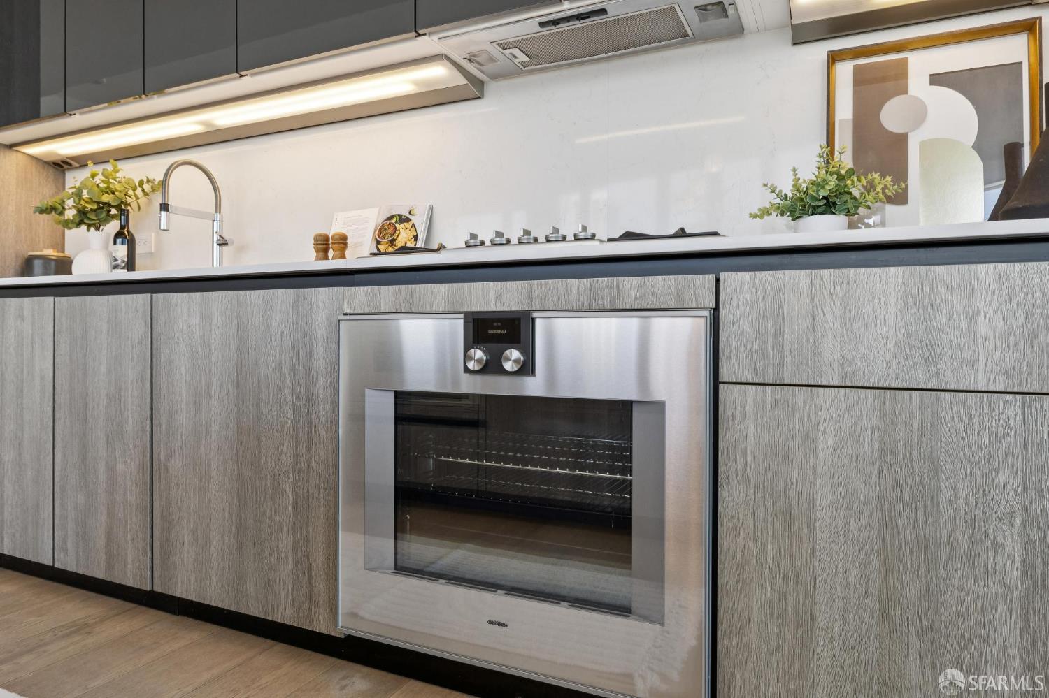 338 Main Street # 19G