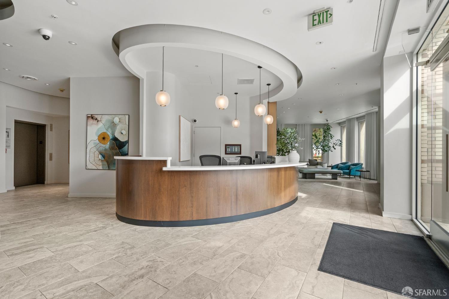 88 King Street # 807