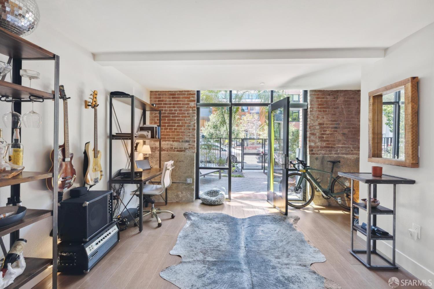 877 Indiana Street # 106