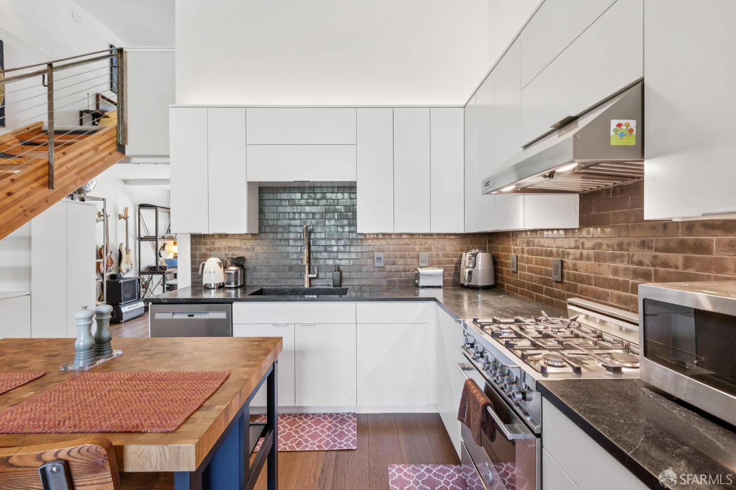 877 Indiana Street # 106