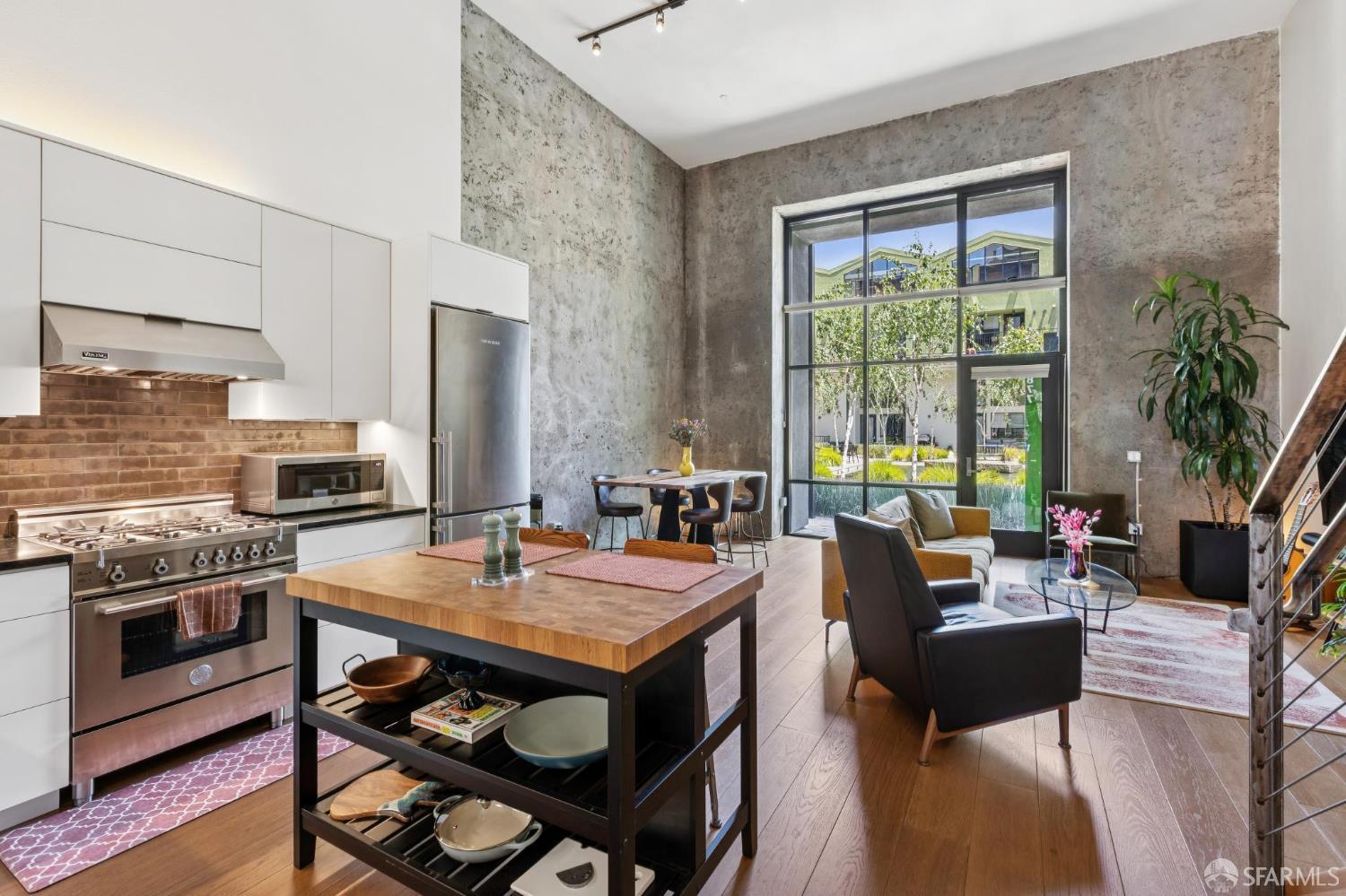 877 Indiana Street # 106