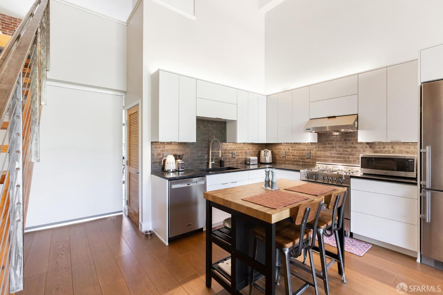 877 Indiana Street # 106