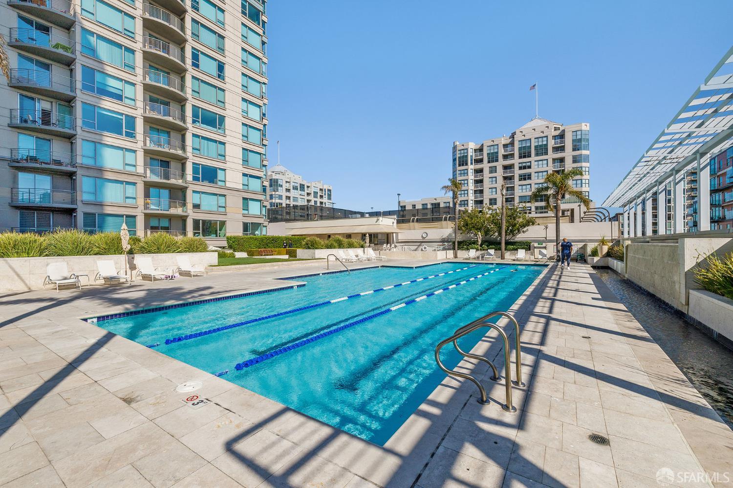 229 Brannan Street # 16E