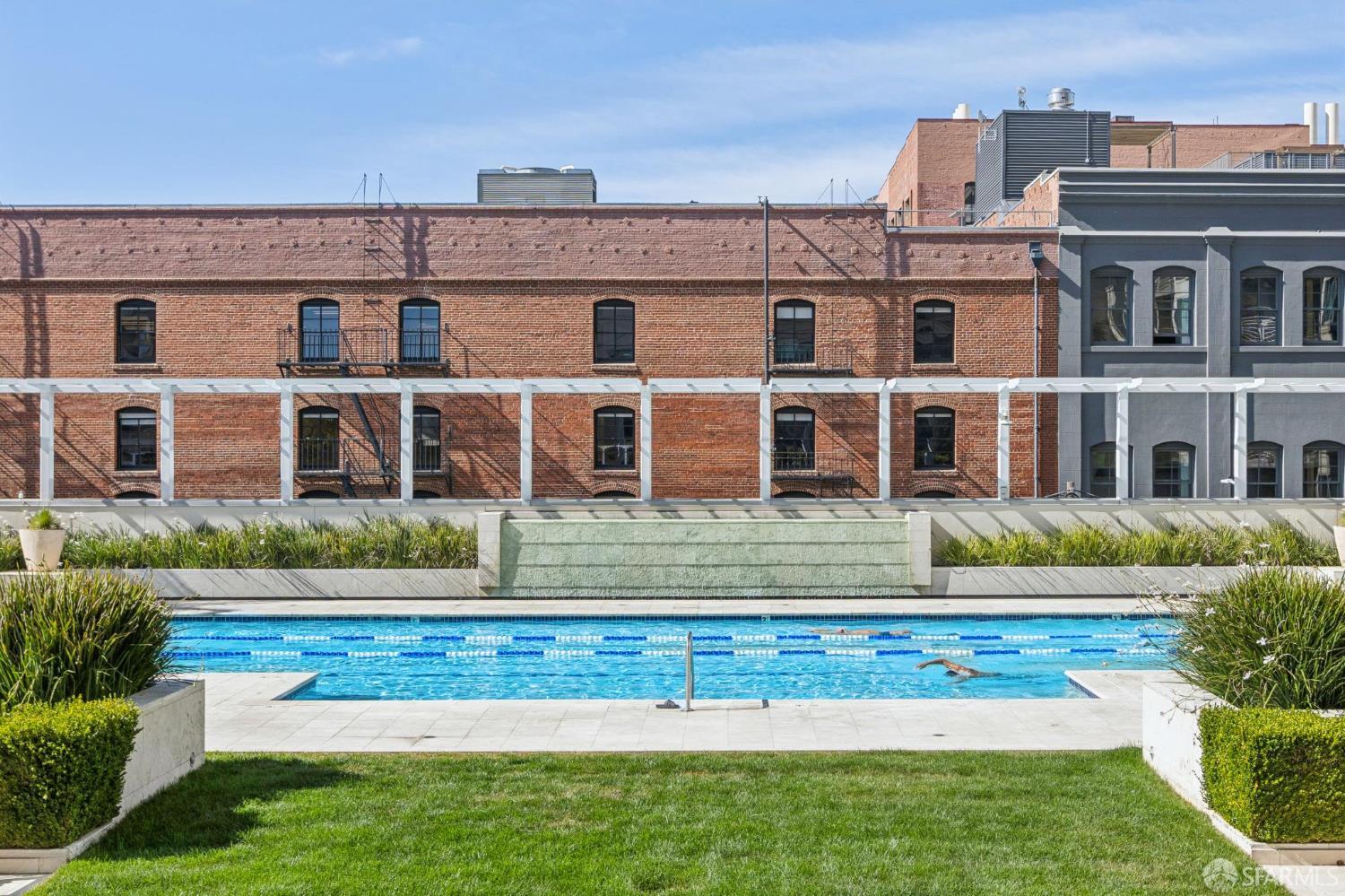 229 Brannan Street # 3G