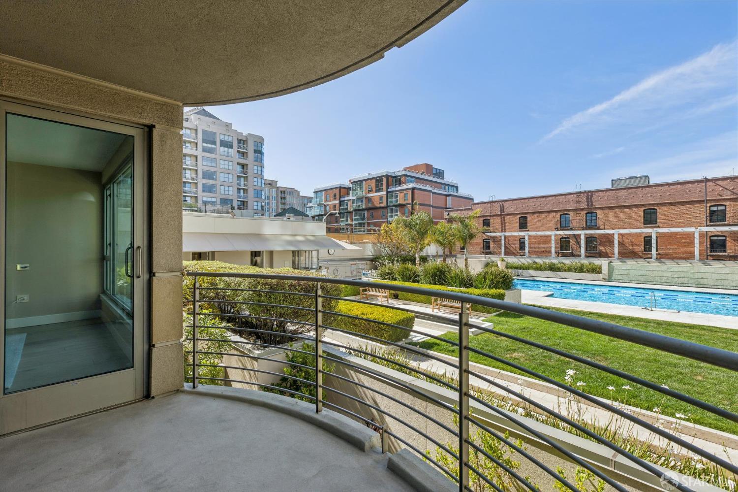 229 Brannan Street # 3G