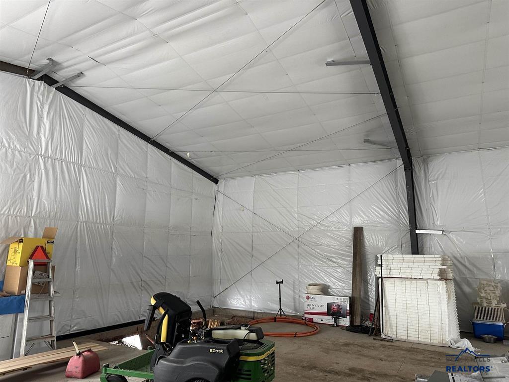 403 & 411 VALLEY VIEW DR