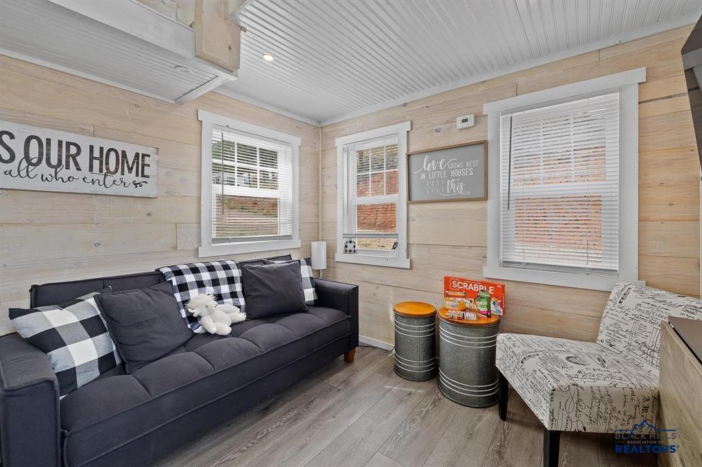 27651-M COUNTRY VIEW RD