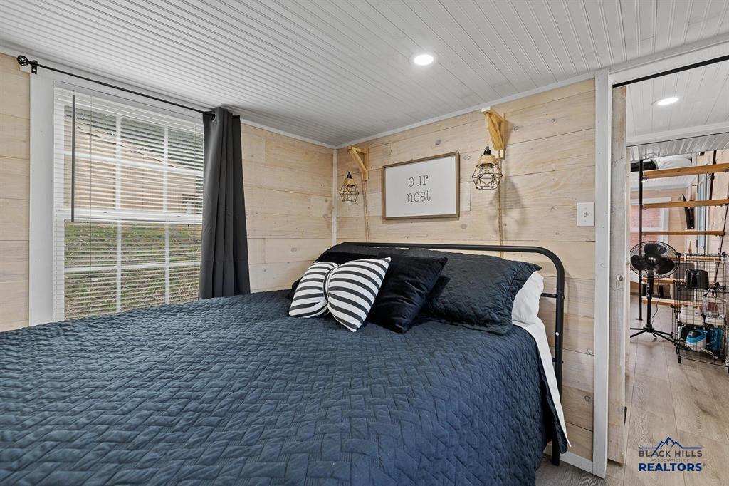 27651-M COUNTRY VIEW RD