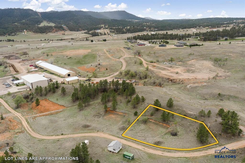 Lot 13 WEDGEWOOD DR
