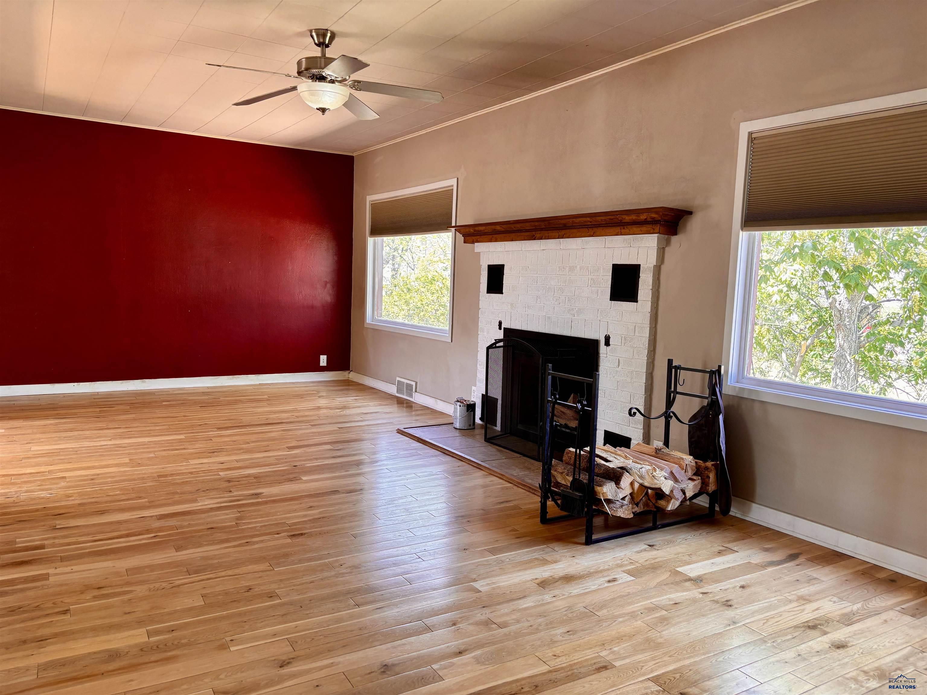 310 7TH AVE