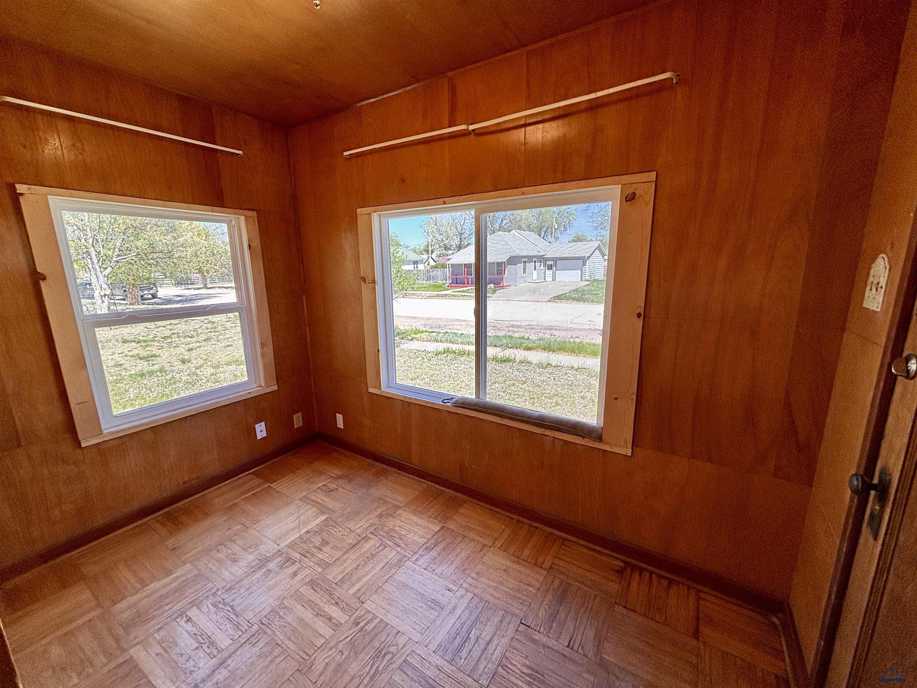310 7TH AVE