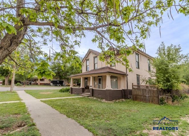 201 S 6TH ST